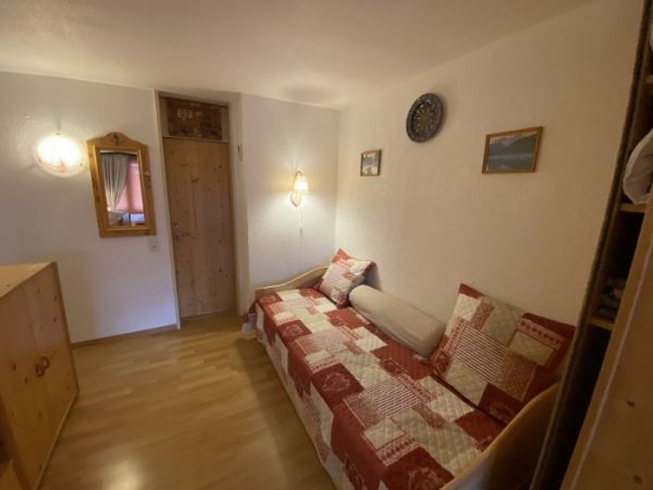 https://aminona.com/images/ezrealty/properties/06d8ccd83c3154c43f3c8584a8570eff.jpeg
