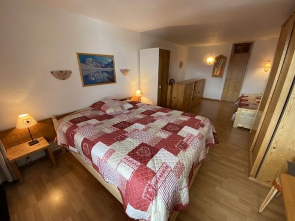 https://aminona.com/images/ezrealty/properties/a80bbcbfc3e2841fa7c9c2354a97bcde.jpeg