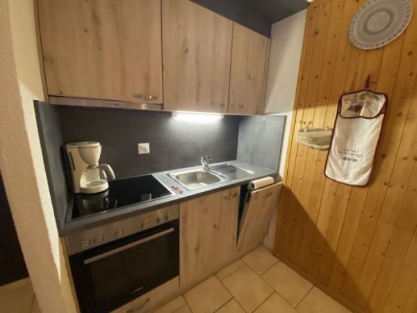 https://aminona.com/images/ezrealty/properties/cf00e5e1d6c6040edfd07a6a8199a605.jpeg